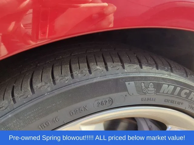 Used 2021 Red Ford GT Premium image 8