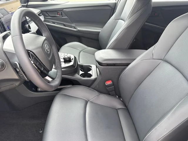 Certified Used 2026  Toyota Limited image 9