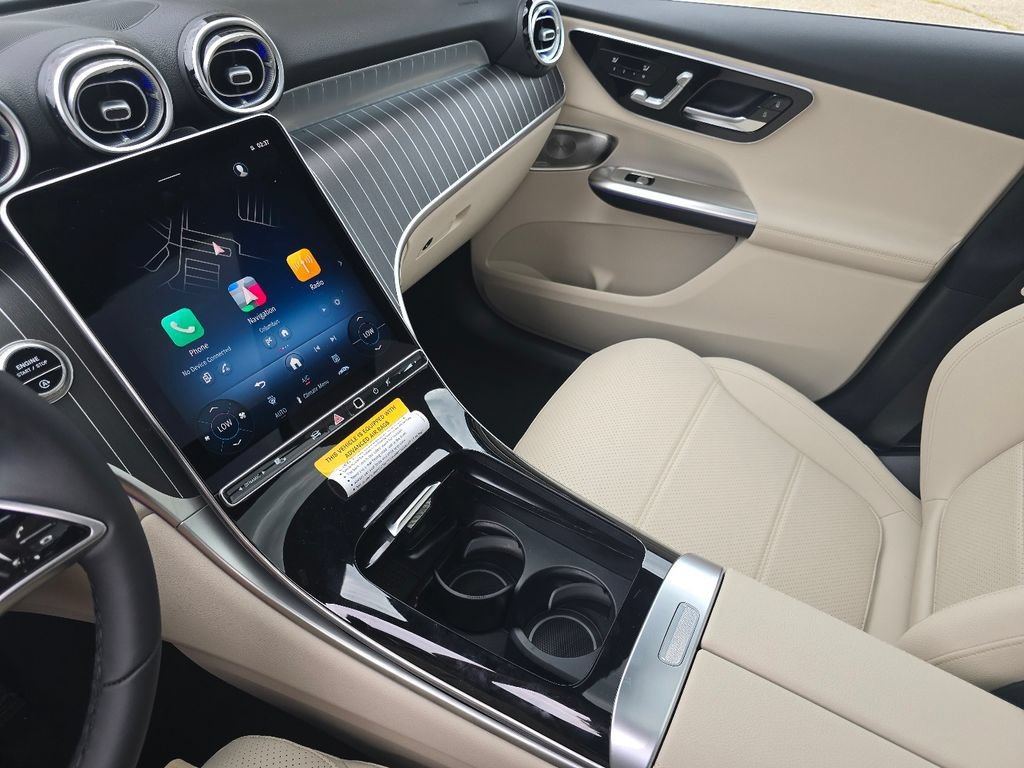 New 2027 Polar White Mercedes-Benz GLC 300 image 69
