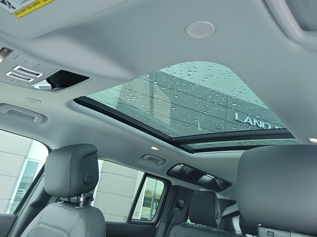 New 2026 Woolstone Green LAND ROVER X-Dynamic SE image 27