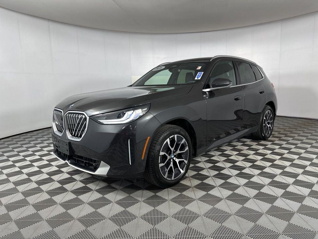 New 2026 Dark Graphite BMW 30 xDrive image 5