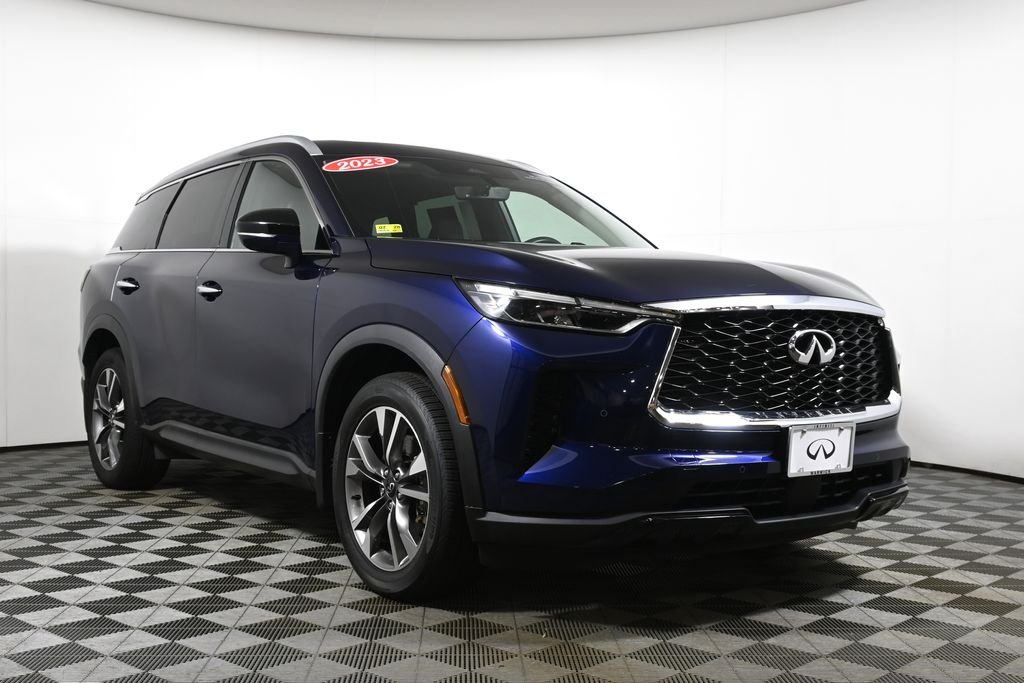 Certified Used 2023 Blue INFINITI LUXE image 9