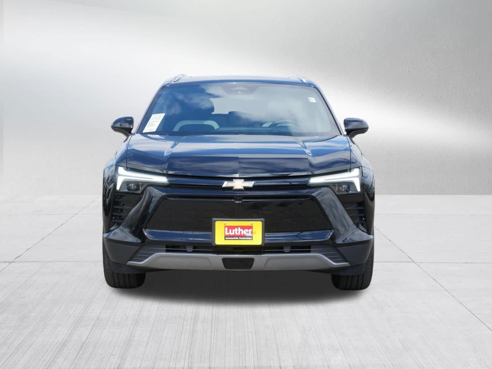 Used 2024 Chevrolet Blazer EV LT with VIN 3GNKDBRJ0RS285316 for sale in Hudson, WI