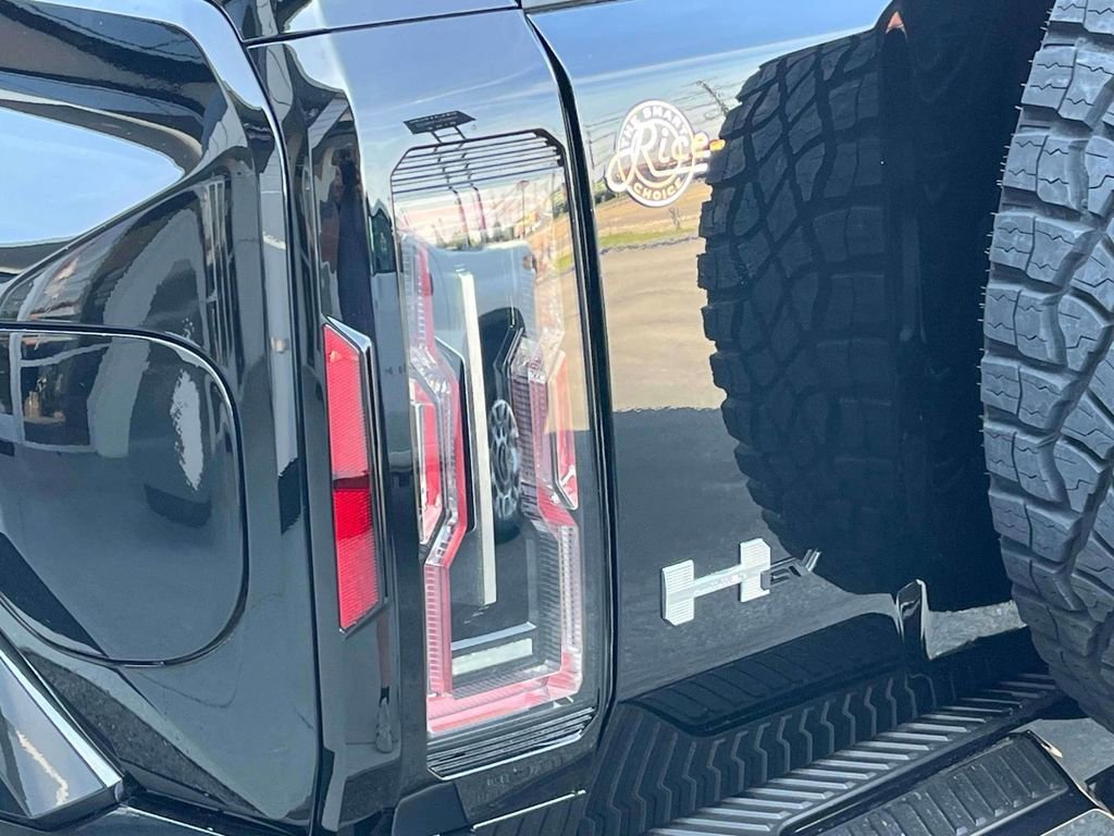 2024 GMC HUMMER EV 2X - Photo 10