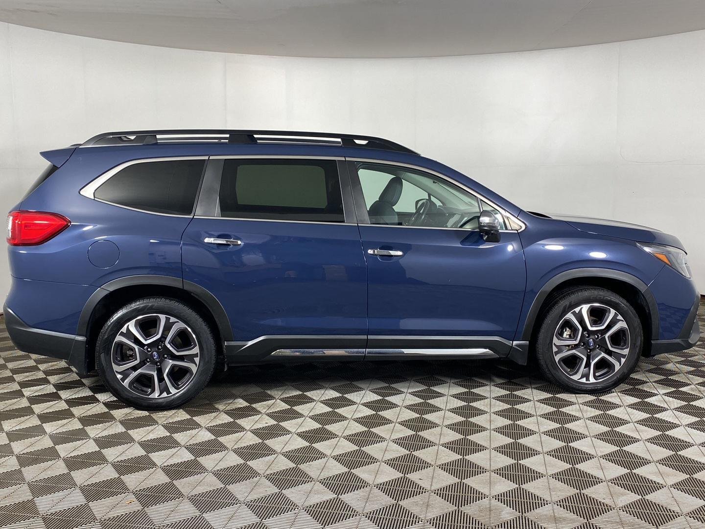 Used 2023 Cosmic Blue Pearl Subaru Touring image 4