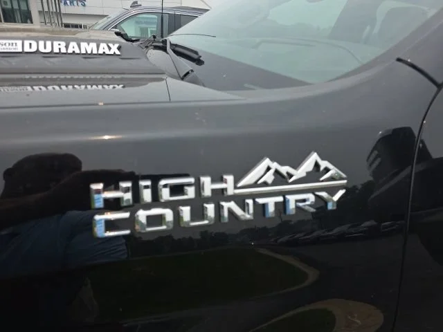 Used 2021 Black Chevrolet High Country image 26