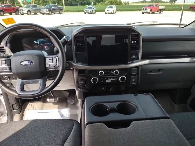 Certified Used 2025 Oxford White Ford XLT image 14