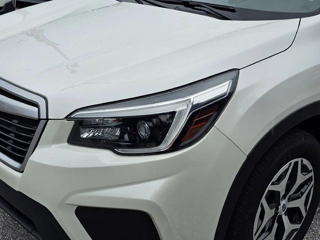 Certified Used 2021 White Subaru Premium image 7