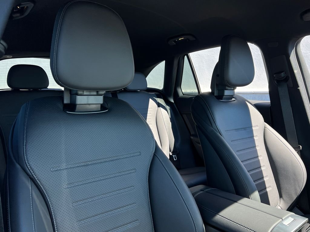 New 2026 MANUFAKTUR Alpine Grey Mercedes-Benz GLC300 image 25