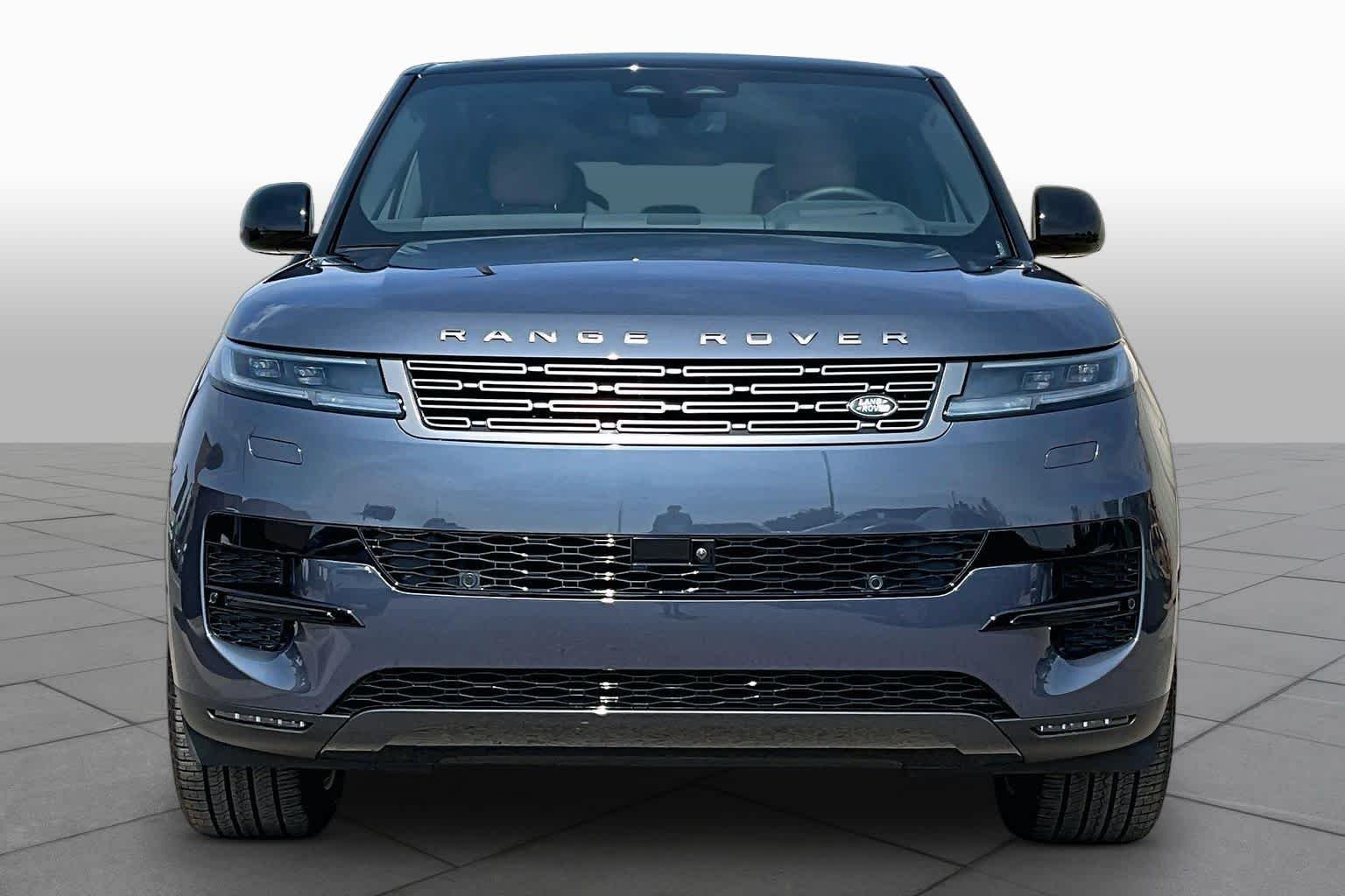 New 2026 Varesine Blue Land Rover SE image 3