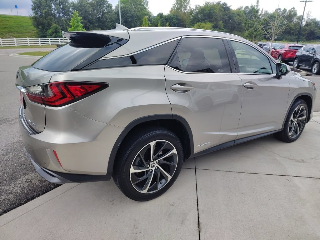Used 2019 Atomic Silver Lexus 450h image 5