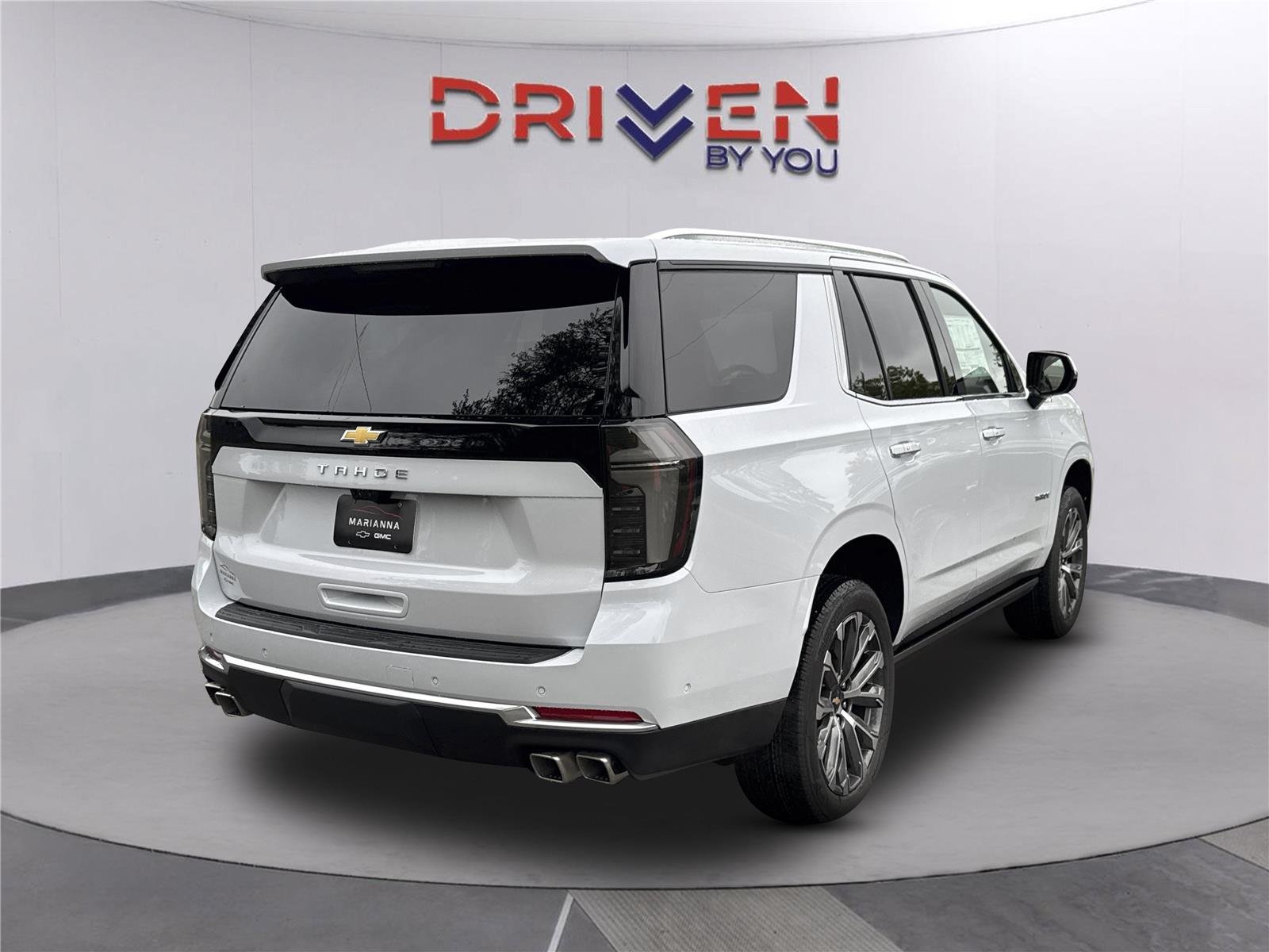New 2026 Polar White Tricoat Chevrolet High Country image 4