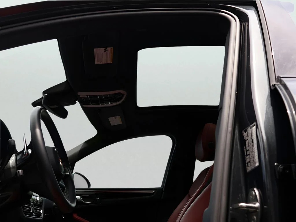 Used 2023  Porsche S image 36