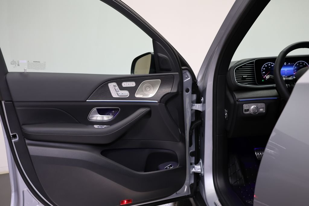 New 2026 Cirrus Silver Metallic Mercedes-Benz GLS 450 image 31