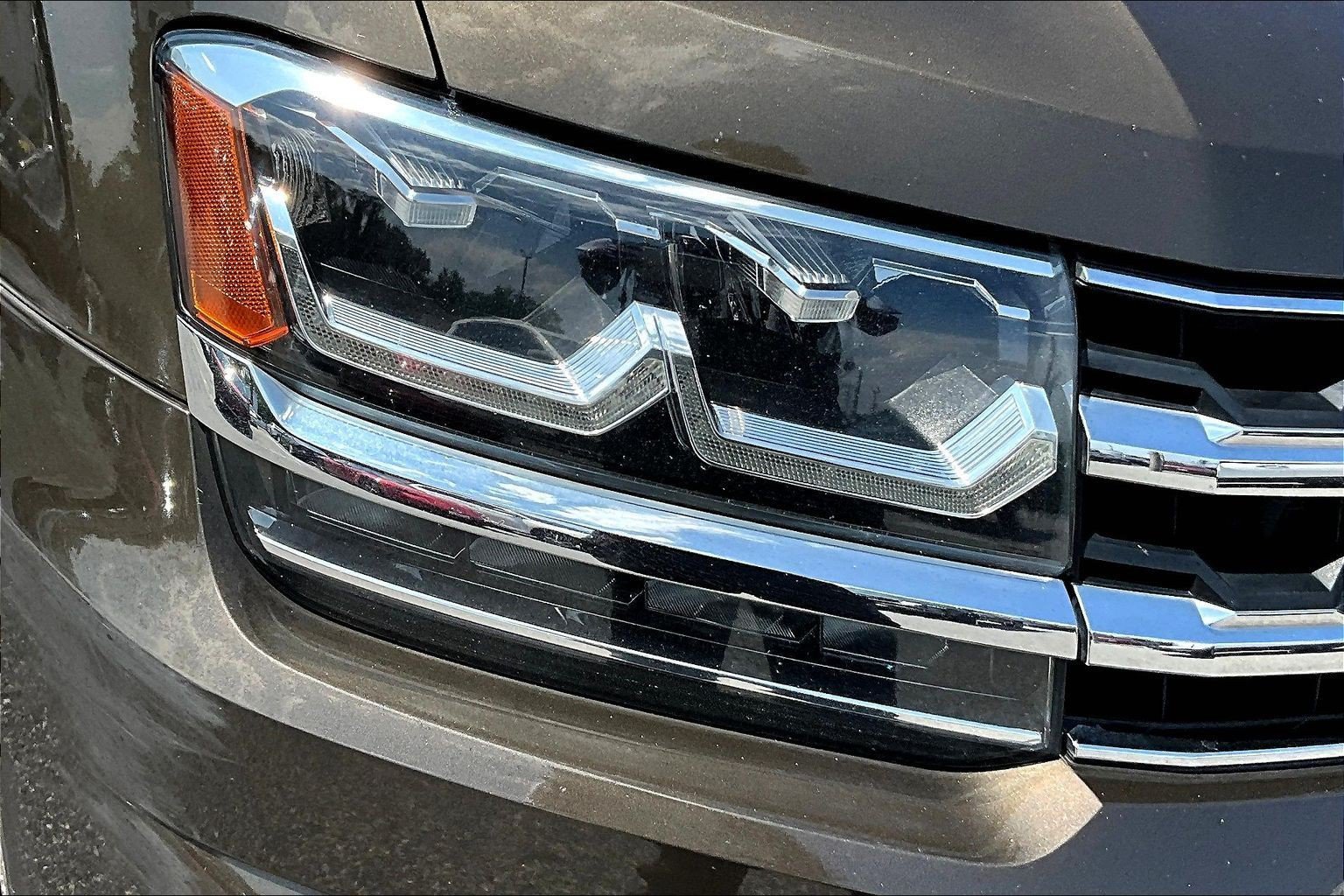 Used 2019 Brown Volkswagen 3.6L V6 SE image 28