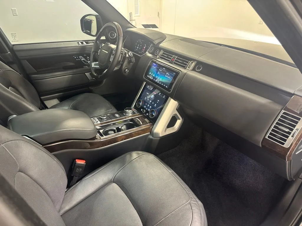 Used 2018 Santorini Black Metallic Land Rover 3.0L V6 Supercharged HSE image 27