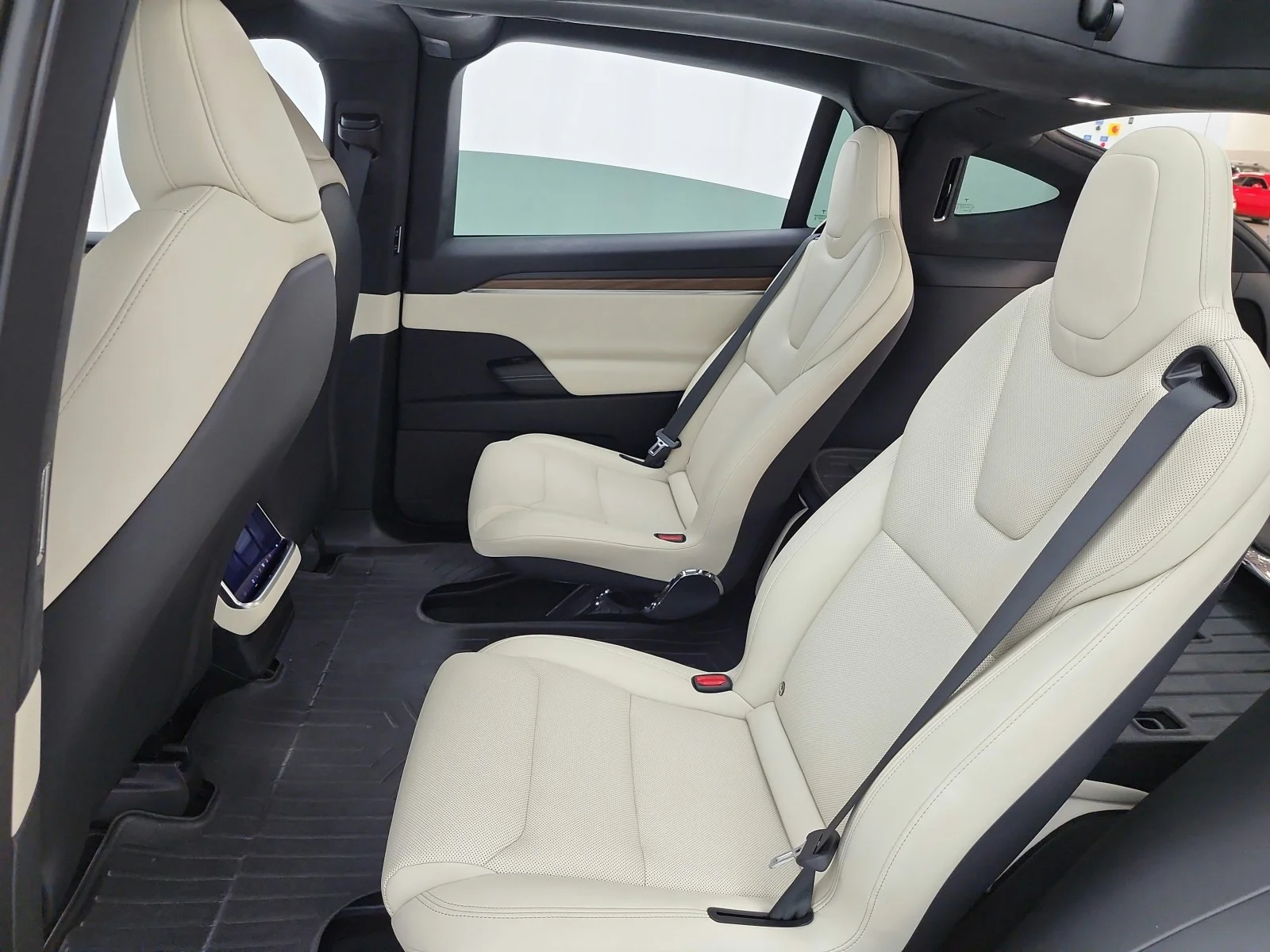 Used 2023 Midnight Silver Metallic Tesla Standard Range image 14
