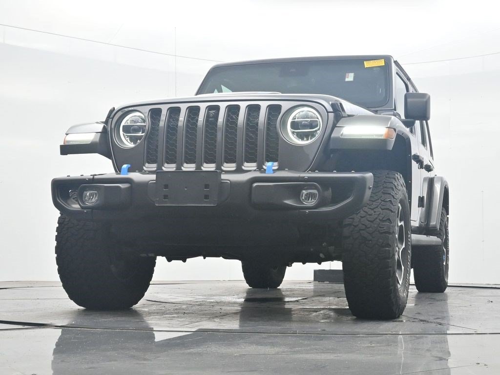Used 2021 Granite Crystal Metallic Clearcoat Jeep Unlimited Rubicon image 26