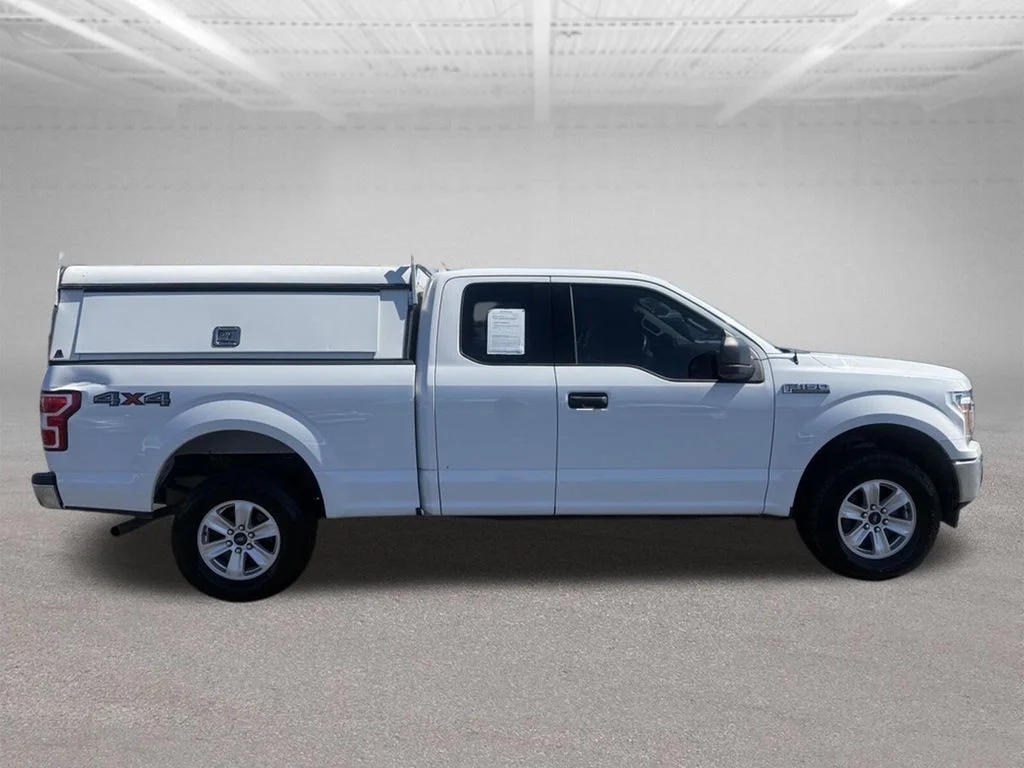 Used 2018 White Ford XLT image 2