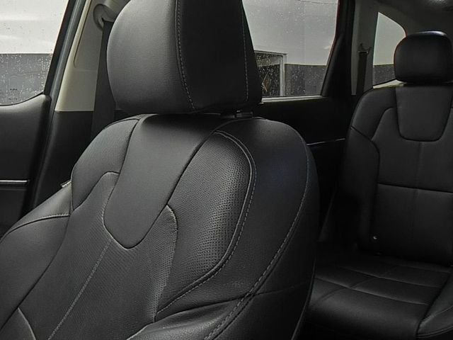 Used 2022 Silver Kia SX image 39