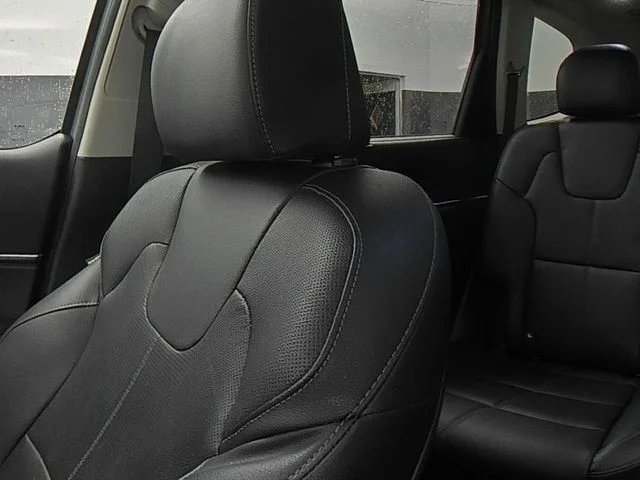 Used 2022 Silver Kia SX image 39