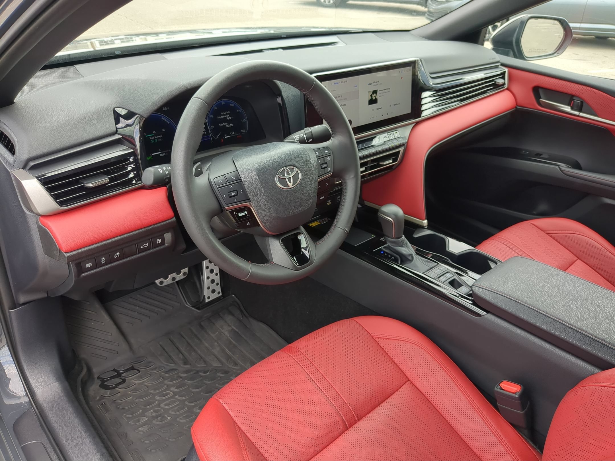 Used 2026 Underground Toyota LE image 14