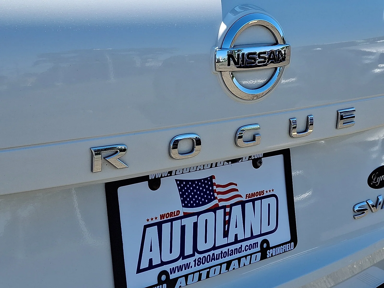 Used 2021 Pearl White Tricoat Nissan SV image 29