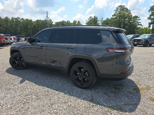 Used 2023 Baltic Gray Clearcoat Metallic Jeep Altitude X image 5