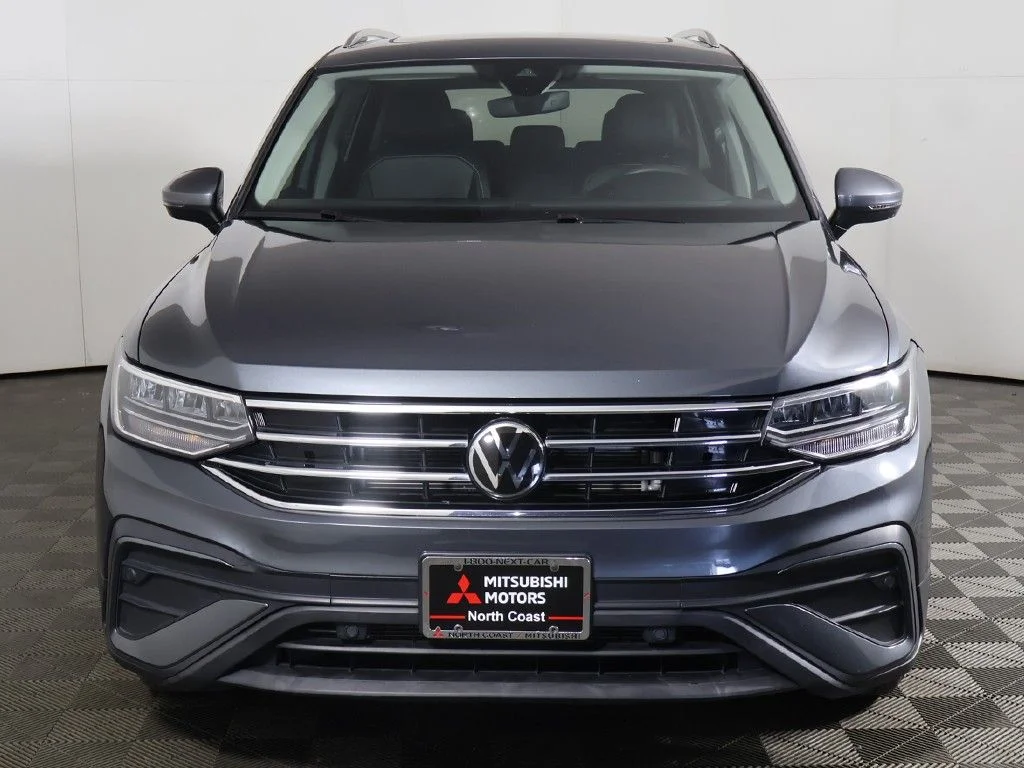 Used 2023 Gray Volkswagen 2.0T SE image 12