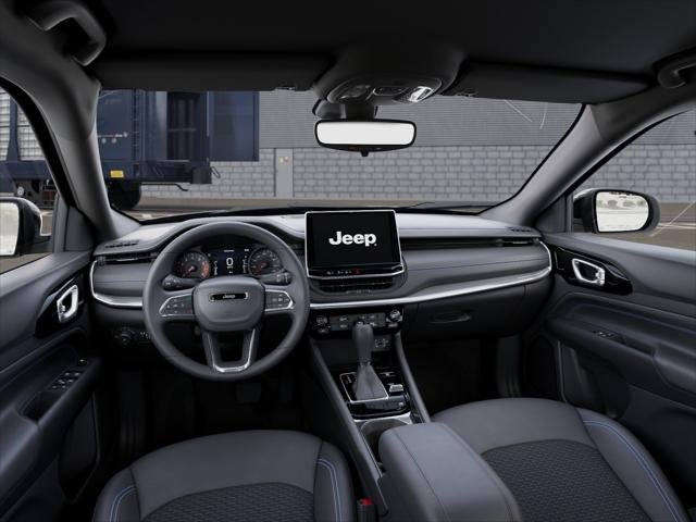 New 2026 Bright White Clear-Coat Exterior Paint Jeep Latitude Altitude image 20
