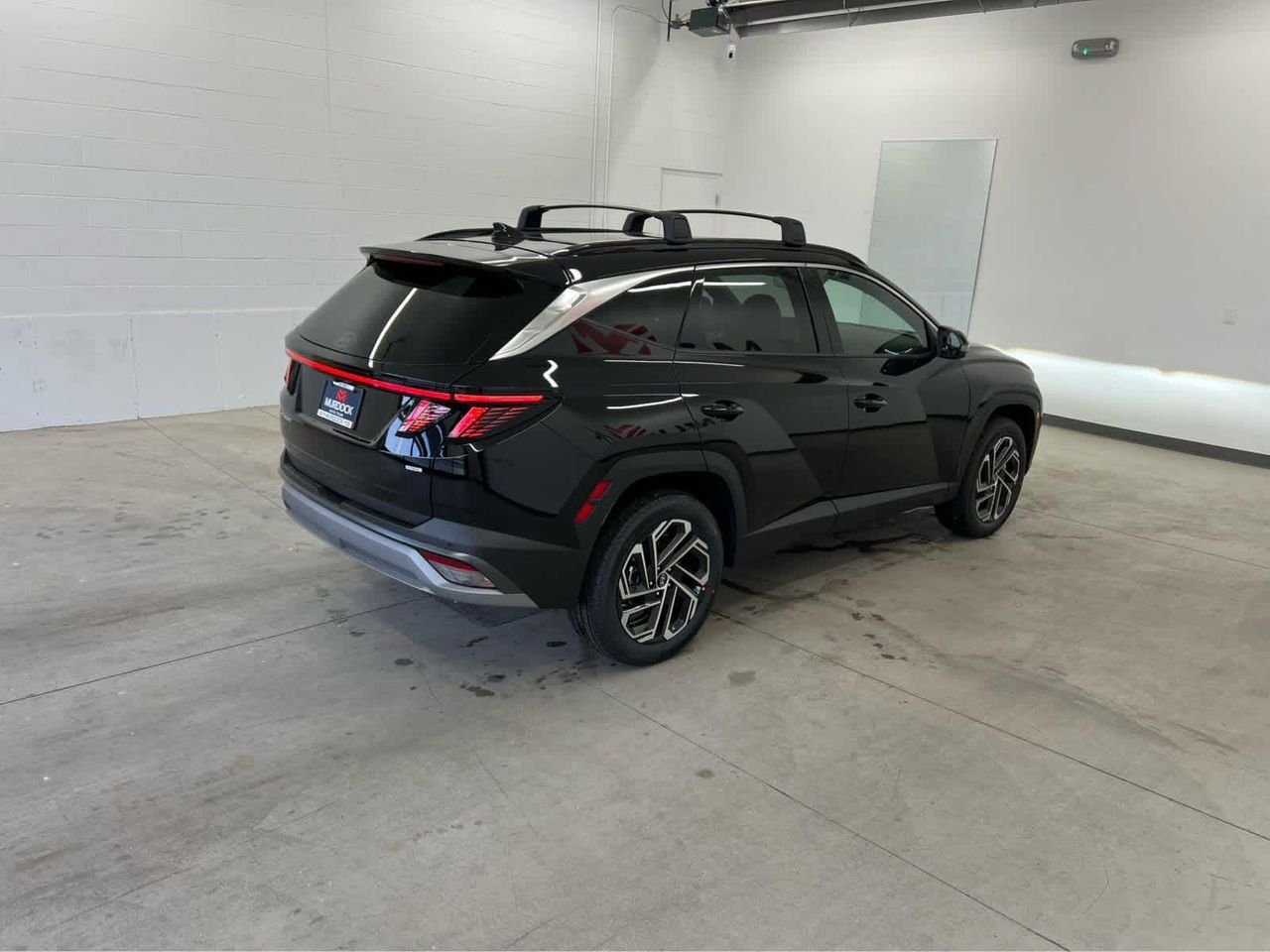 New 2026 Phantom Black Hyundai Limited AWD image 4