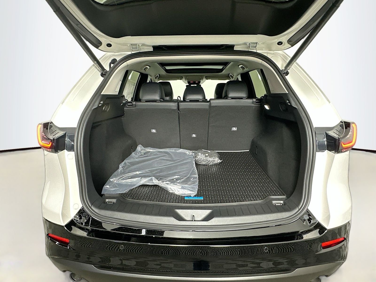New 2026 Rhodium White Metallic Mazda 2.5 S Premium Plus AWD image 28