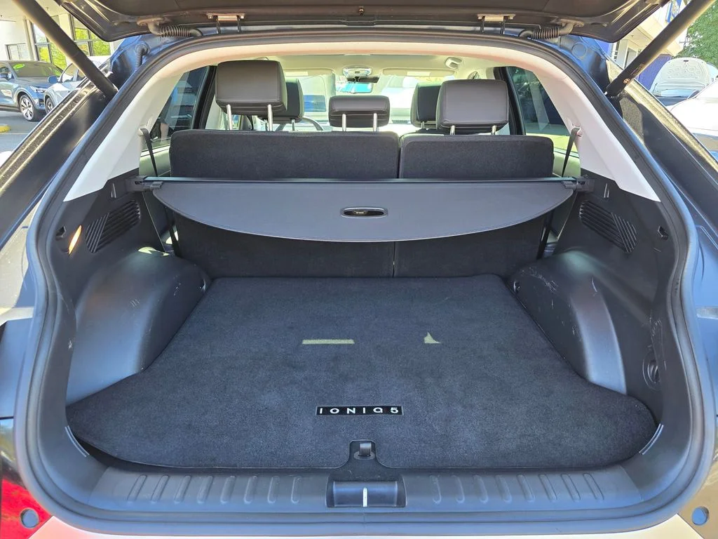 Used 2024 Black Hyundai Limited image 16