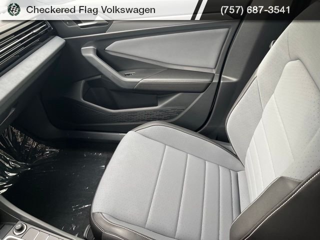 2026 Volkswagen Jetta SE - Photo 45