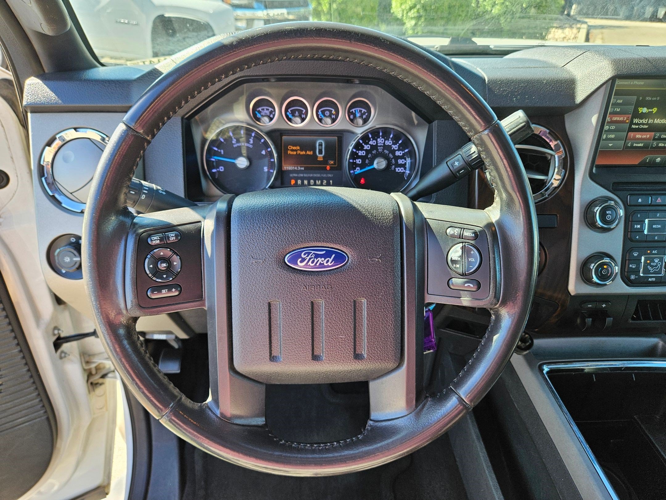 Used 2016 White Ford Lariat image 17