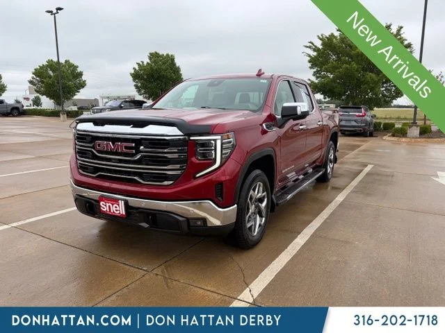 2022 GMC Sierra 4WD Crew Cab Short Box SLT's photo