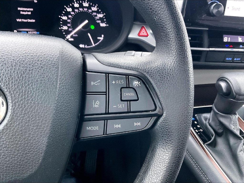 Used 2024 Ice Toyota LE image 23