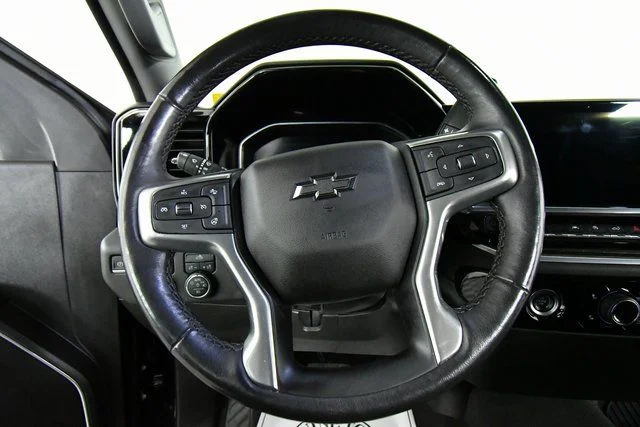 Used 2022 Gray Chevrolet RST image 2