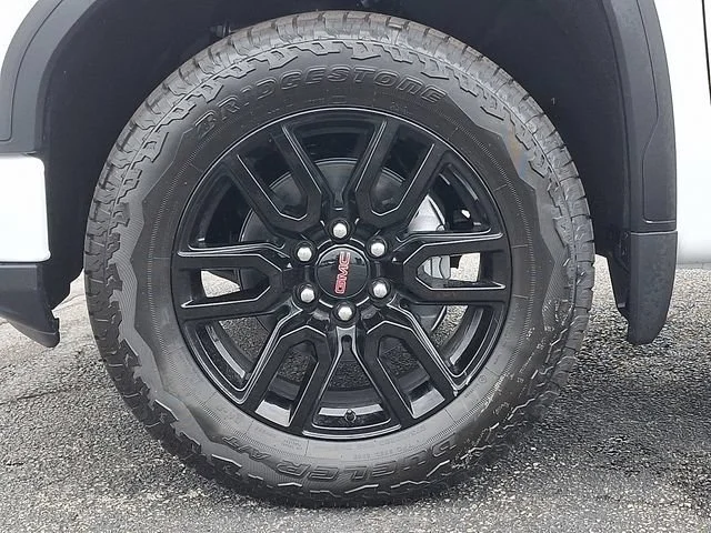 New 2026 Summit White GMC Elevation image 5