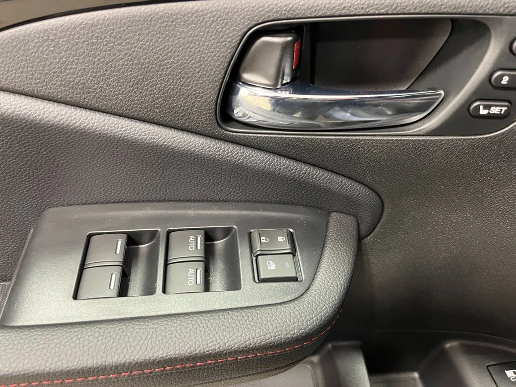 New 2026 Sonic Gray Pearl Honda Black Edition image 18