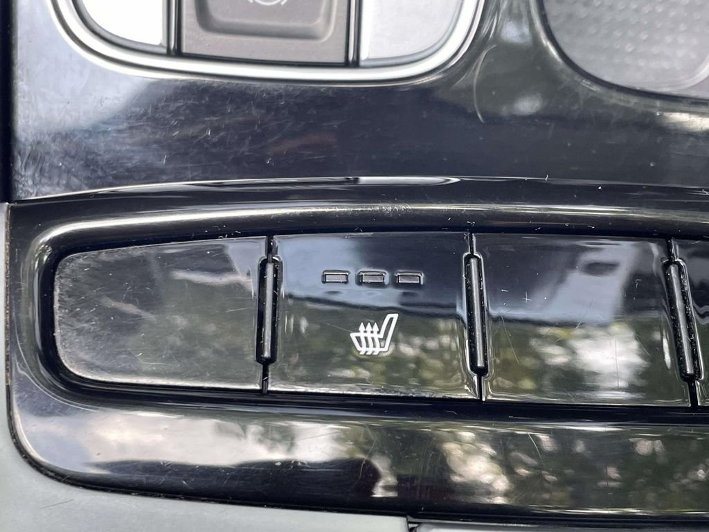 Used 2022 Gray Hyundai SEL image 31