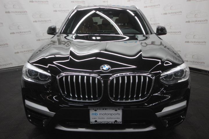 Used 2020 Black BMW xDrive30i image 9