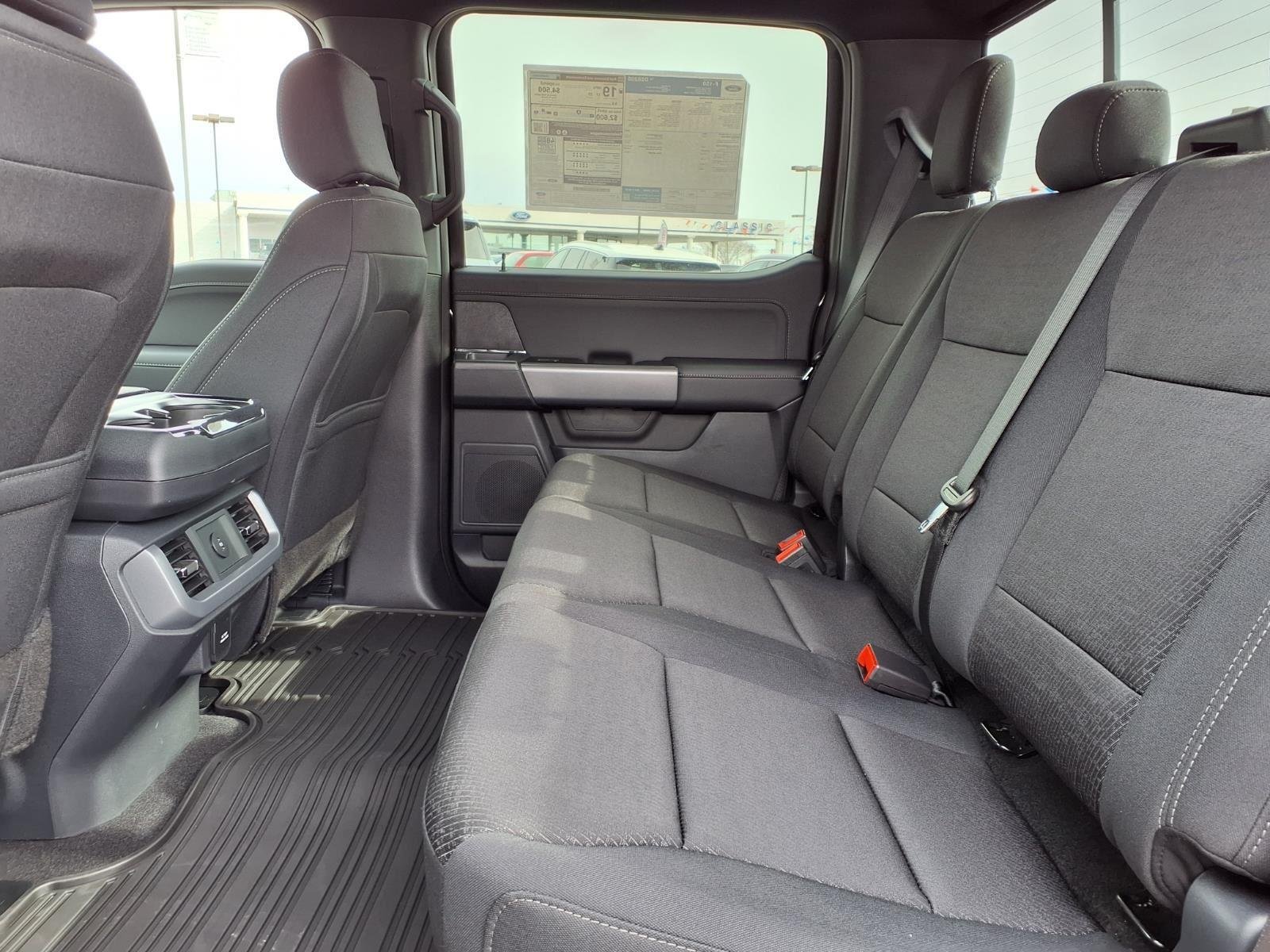 New 2026 Agate Black Metallic Ford XLT image 21