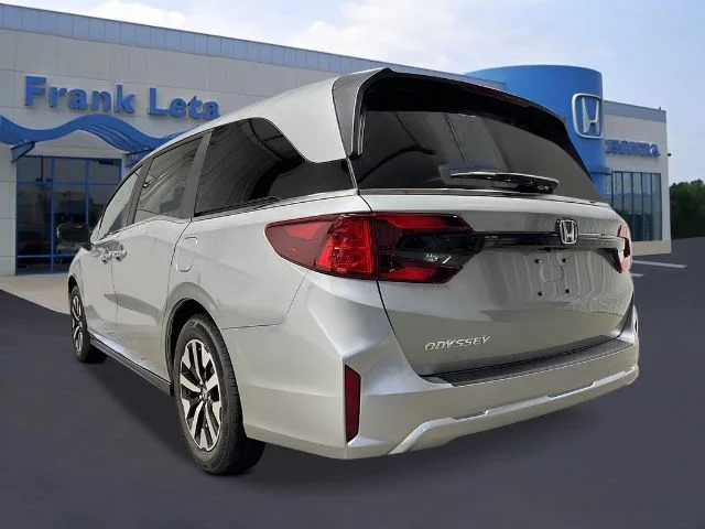 New 2026 Solar Silver Metallic Honda EX-L image 3