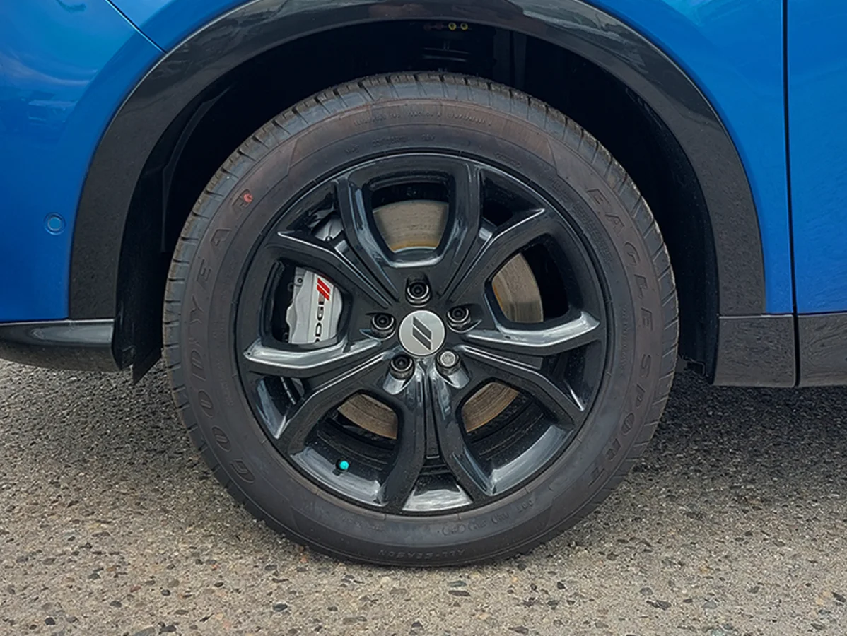 Used 2024 Blue Dodge R/T PHEV EAWD image 13