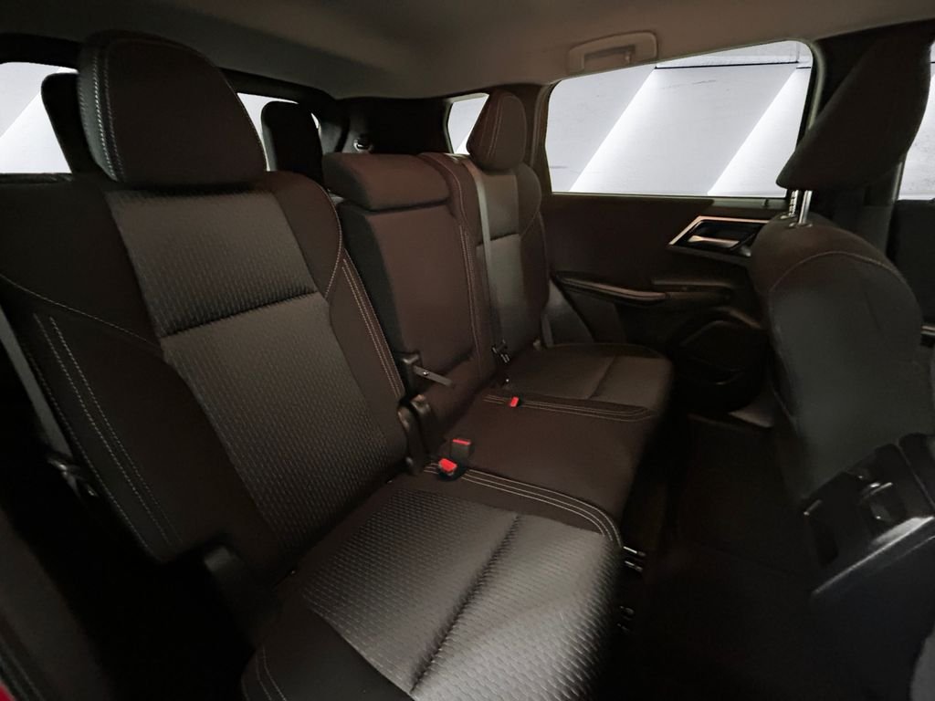 Used 2024 Red Mitsubishi ES image 16