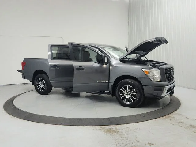 Used 2024 Gray Nissan SV image 10