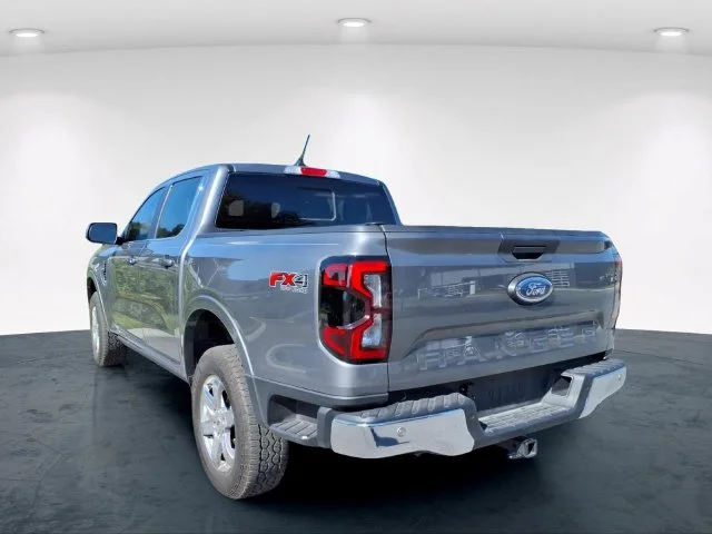 Used 2025 Gray Ford Lariat image 17