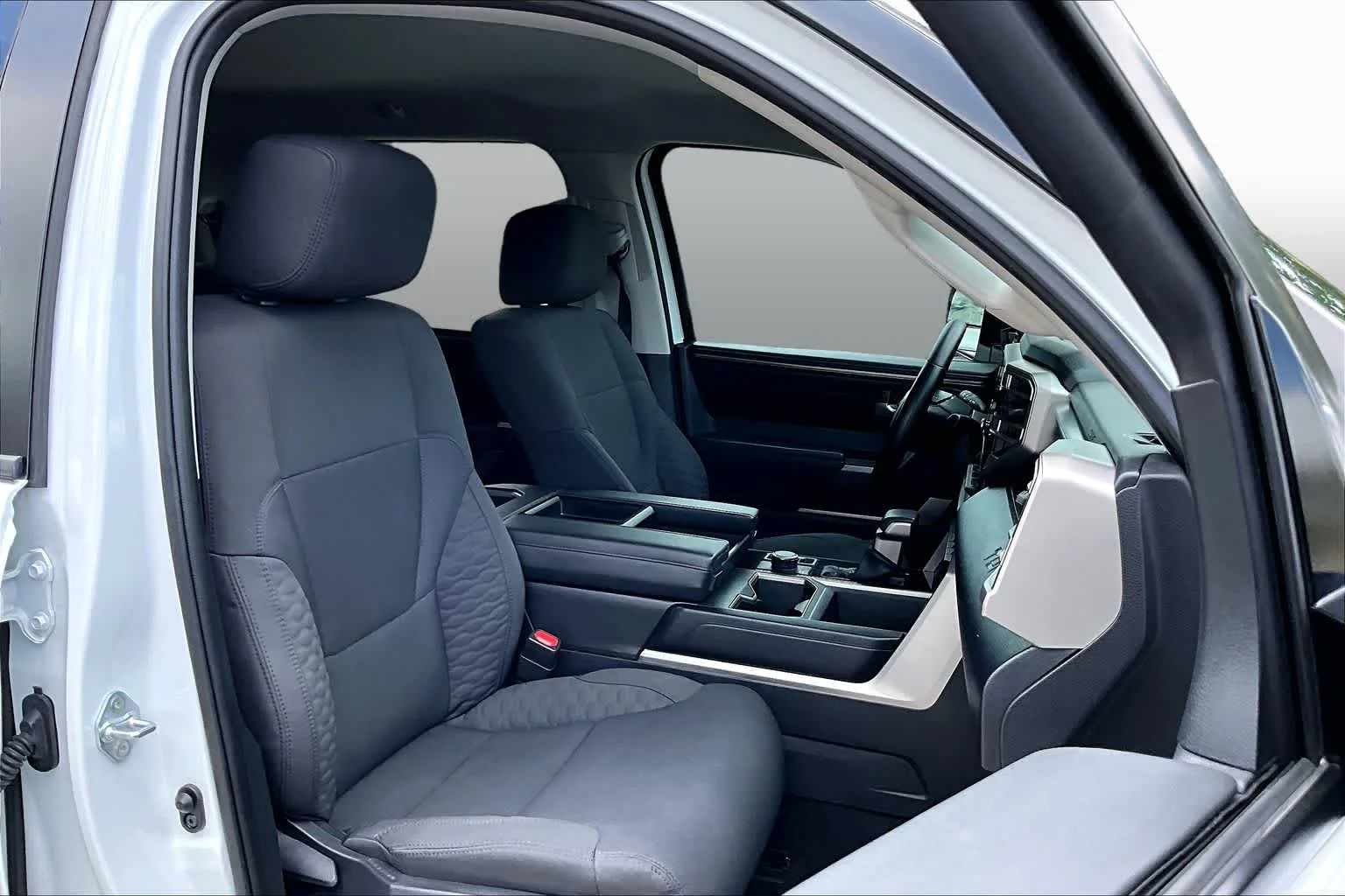Used 2024 Ice Cap Toyota SR5 image 9