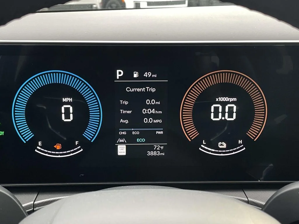 Used 2026 Ecotronic Gray Hyundai SE image 15